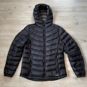 L.L.Bean Ultralight 850 Hooded Down Jacket